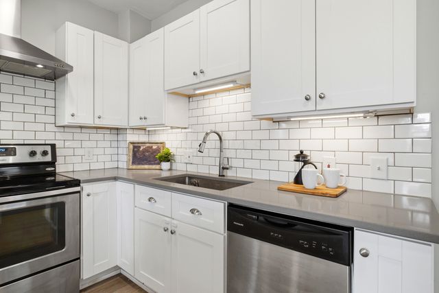 1085 Oregon Avenue, Columbus, OH 43201