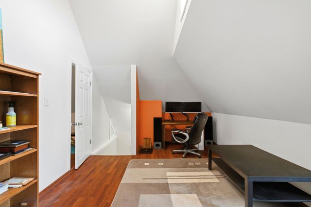 1085 Oregon Avenue, Columbus, OH 43201