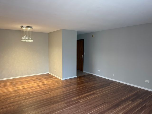 420 74th Street 204, Downers Grove, IL 60516