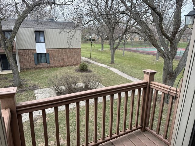 420 74th Street 204, Downers Grove, IL 60516