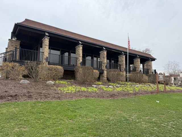 420 74th Street 204, Downers Grove, IL 60516