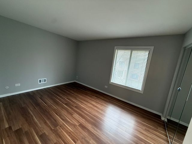 420 74th Street 204, Downers Grove, IL 60516