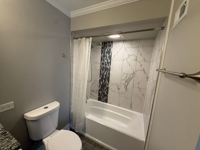 420 74th Street 204, Downers Grove, IL 60516