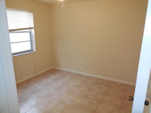 8393 Royal Palm Bl 102, Coral Springs, FL 33065
