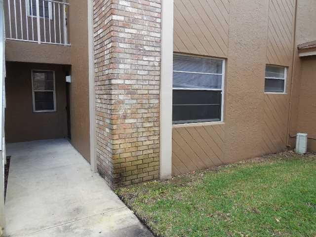 8393 Royal Palm Bl 102, Coral Springs, FL 33065
