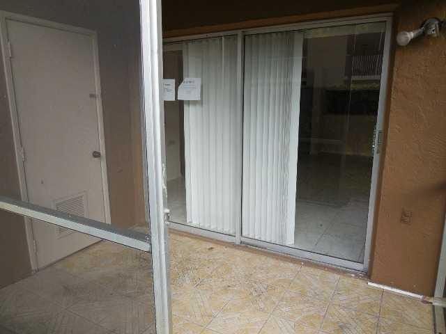 8393 Royal Palm Bl 102, Coral Springs, FL 33065