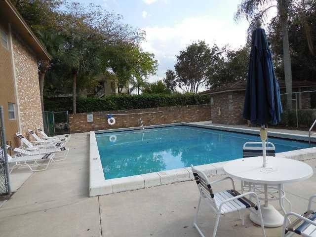 8393 Royal Palm Bl 102, Coral Springs, FL 33065