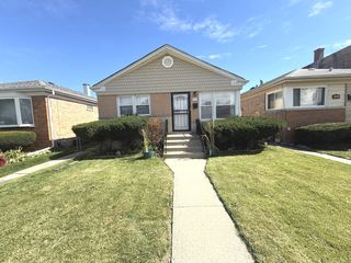 1023 32nd Avenue, Bellwood, IL 60104