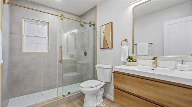 7500 Vassar, Canoga Park, CA 91303