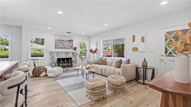 7500 Vassar, Canoga Park, CA 91303
