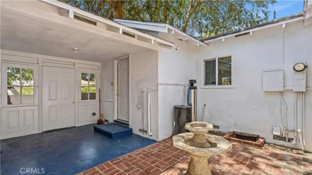 7500 Vassar, Canoga Park, CA 91303