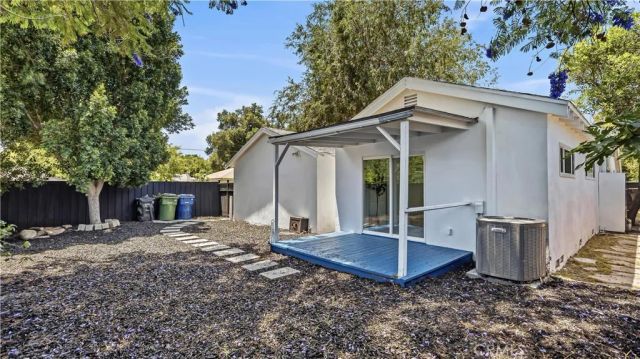 7500 Vassar, Canoga Park, CA 91303