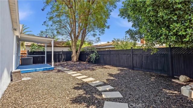 7500 Vassar, Canoga Park, CA 91303