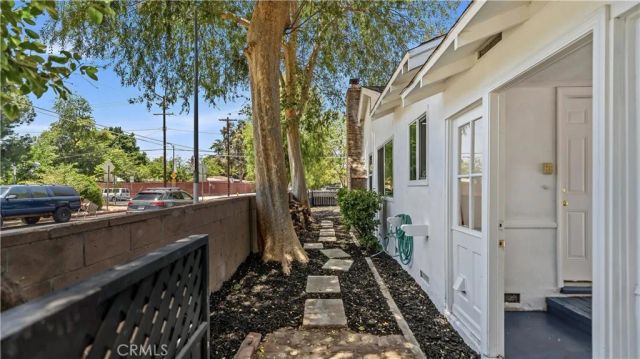 7500 Vassar, Canoga Park, CA 91303