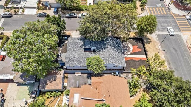 7500 Vassar, Canoga Park, CA 91303