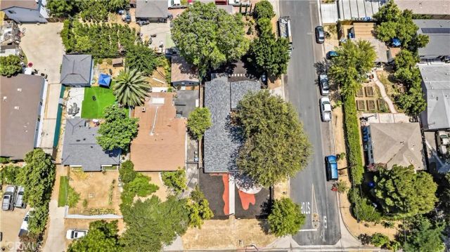 7500 Vassar, Canoga Park, CA 91303