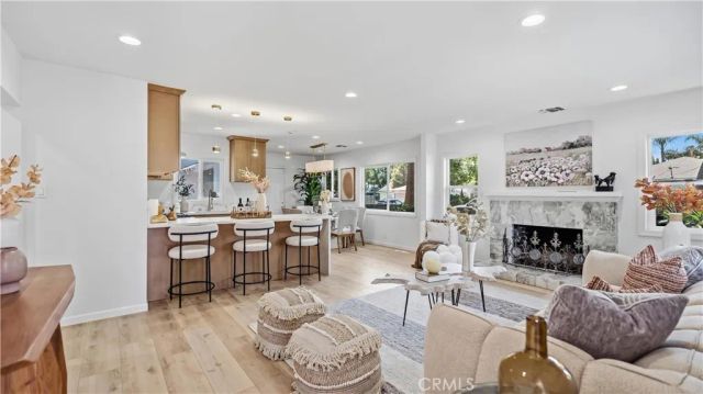 7500 Vassar, Canoga Park, CA 91303