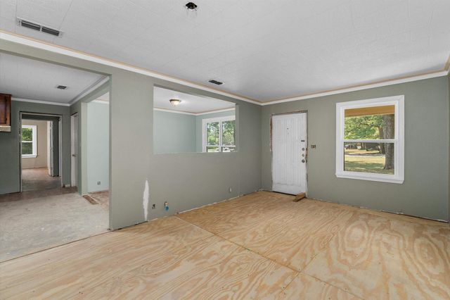 1702 Springdale St, Longview, TX 75604