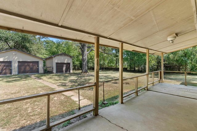 1702 Springdale St, Longview, TX 75604