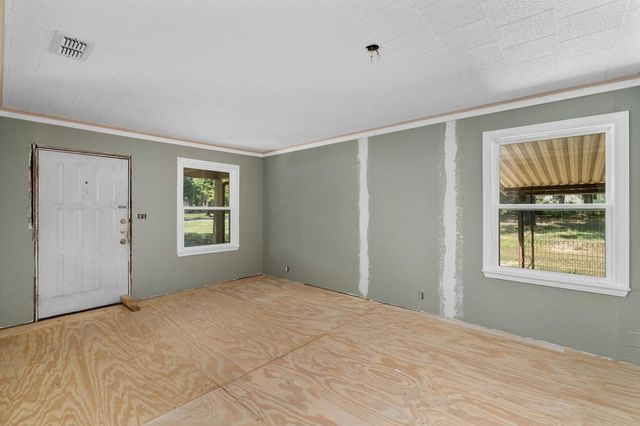 1702 Springdale St, Longview, TX 75604