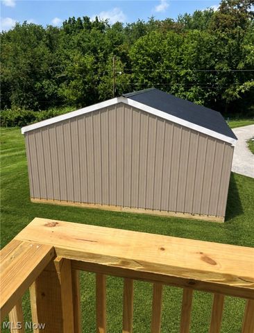 1055 May Road, East Liverpool, OH 43920