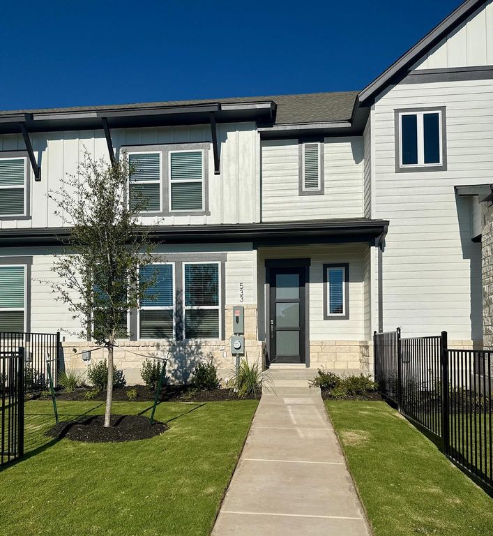 533 Emory Crossing BLVD, Hutto, TX 78634