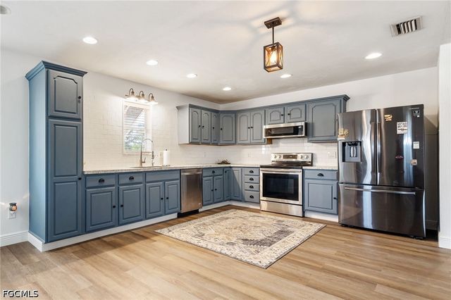 6060 Terrace RD, Fort Myers, FL 33905