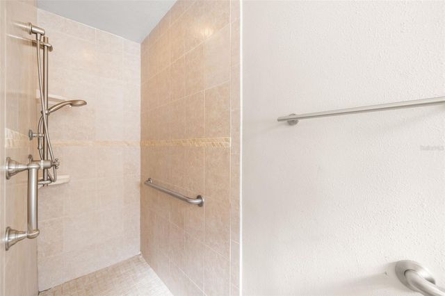 6712 RANGER DRIVE, Tampa, FL 33615