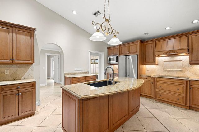 6712 RANGER DRIVE, Tampa, FL 33615