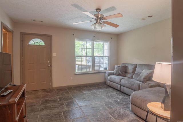 64 Lisa Marie Cove, Ward, AR 72176