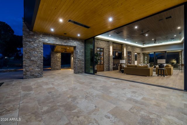 7692 E BLACK MOUNTAIN Road, Scottsdale, AZ 85266