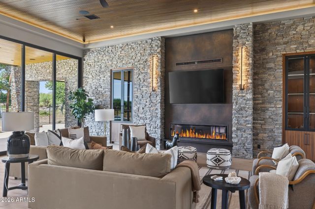 7692 E BLACK MOUNTAIN Road, Scottsdale, AZ 85266
