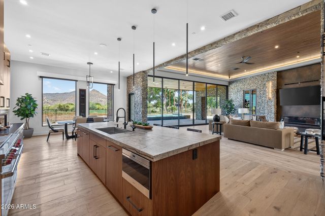 7692 E BLACK MOUNTAIN Road, Scottsdale, AZ 85266