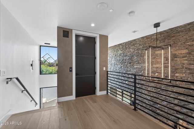 7692 E BLACK MOUNTAIN Road, Scottsdale, AZ 85266
