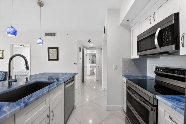 700 E Boynton Beach Boulevard 1006, Boynton Beach, FL 33435