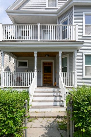 67 Avon Street 2, Somerville, MA 02143