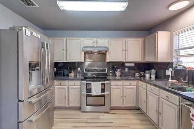 7846 Falcon Dr, Corpus Christi, TX 78414