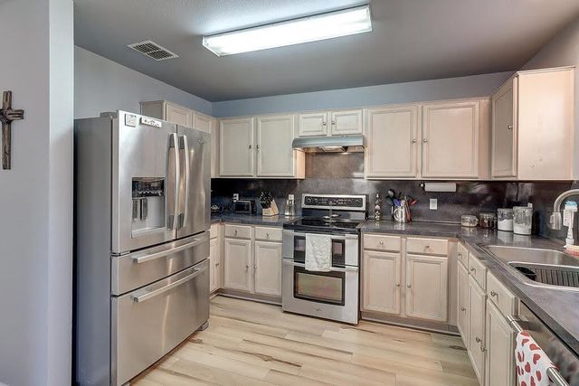 7846 Falcon Dr, Corpus Christi, TX 78414
