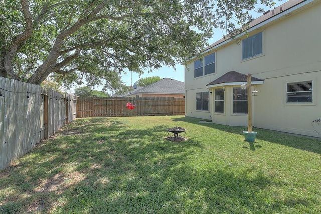 7846 Falcon Dr, Corpus Christi, TX 78414