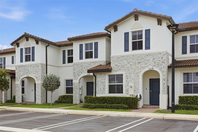 12176 NW 23rd Path, Miami, FL 33167