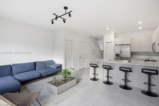 12176 NW 23rd Path, Miami, FL 33167