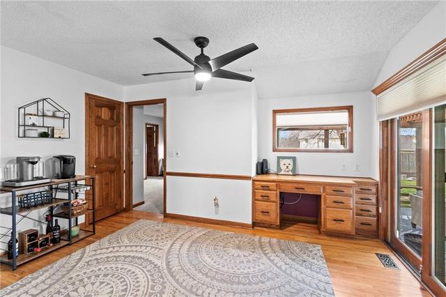 1304 S Jefferson Street, Kearney, MO 64060