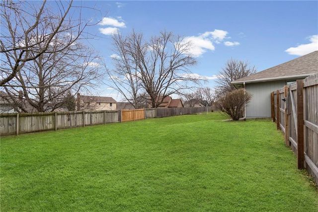 1304 S Jefferson Street, Kearney, MO 64060