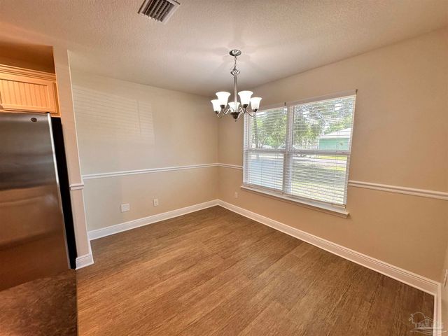 13 Elegans Ave, Pensacola, FL 32507