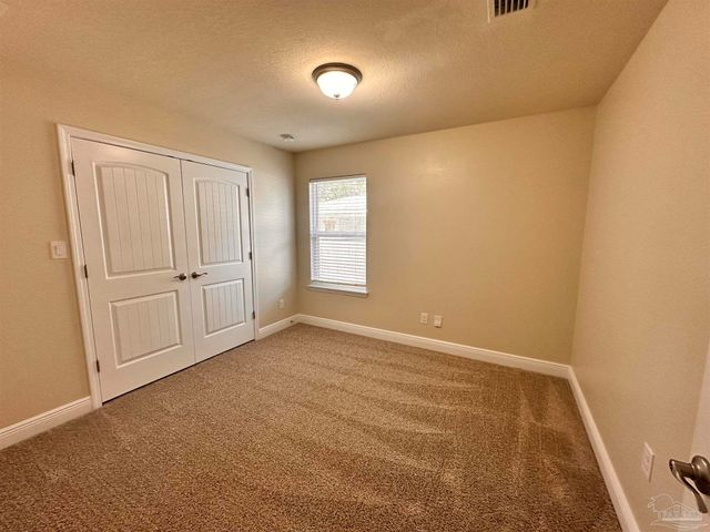 13 Elegans Ave, Pensacola, FL 32507