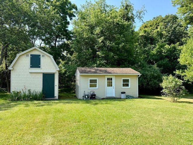842 Wood Street, Swansea, MA 02777