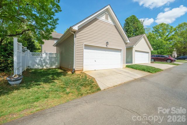 11731 Rainy Bend Drive, Huntersville, NC 28078