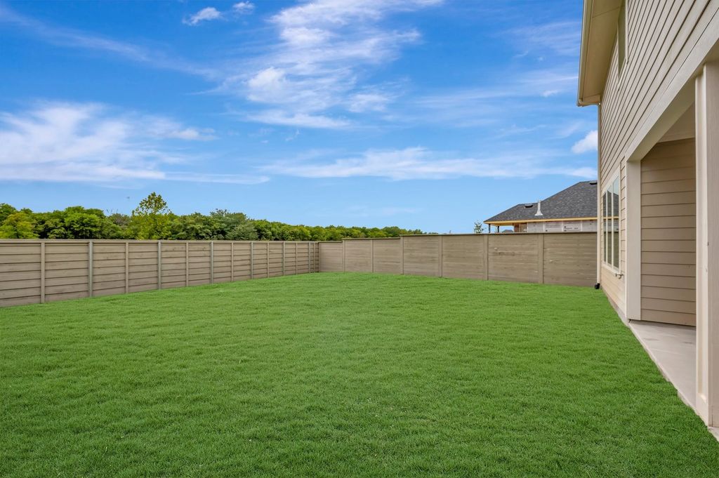 11621 Edgewood Drive, Justin, TX 76247 — photo 5