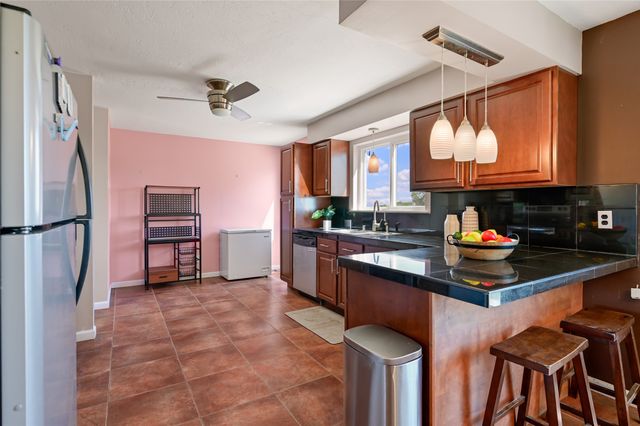 5 Kachina Road, Santa Fe, NM 87508
