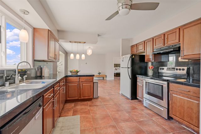 5 Kachina Road, Santa Fe, NM 87508